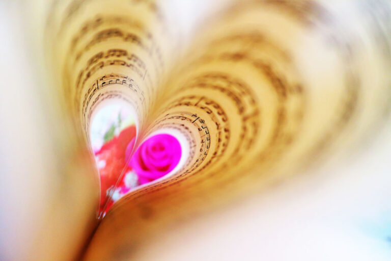 The Healing Power of Song: How Singing Benefits Well-being in Switzerland